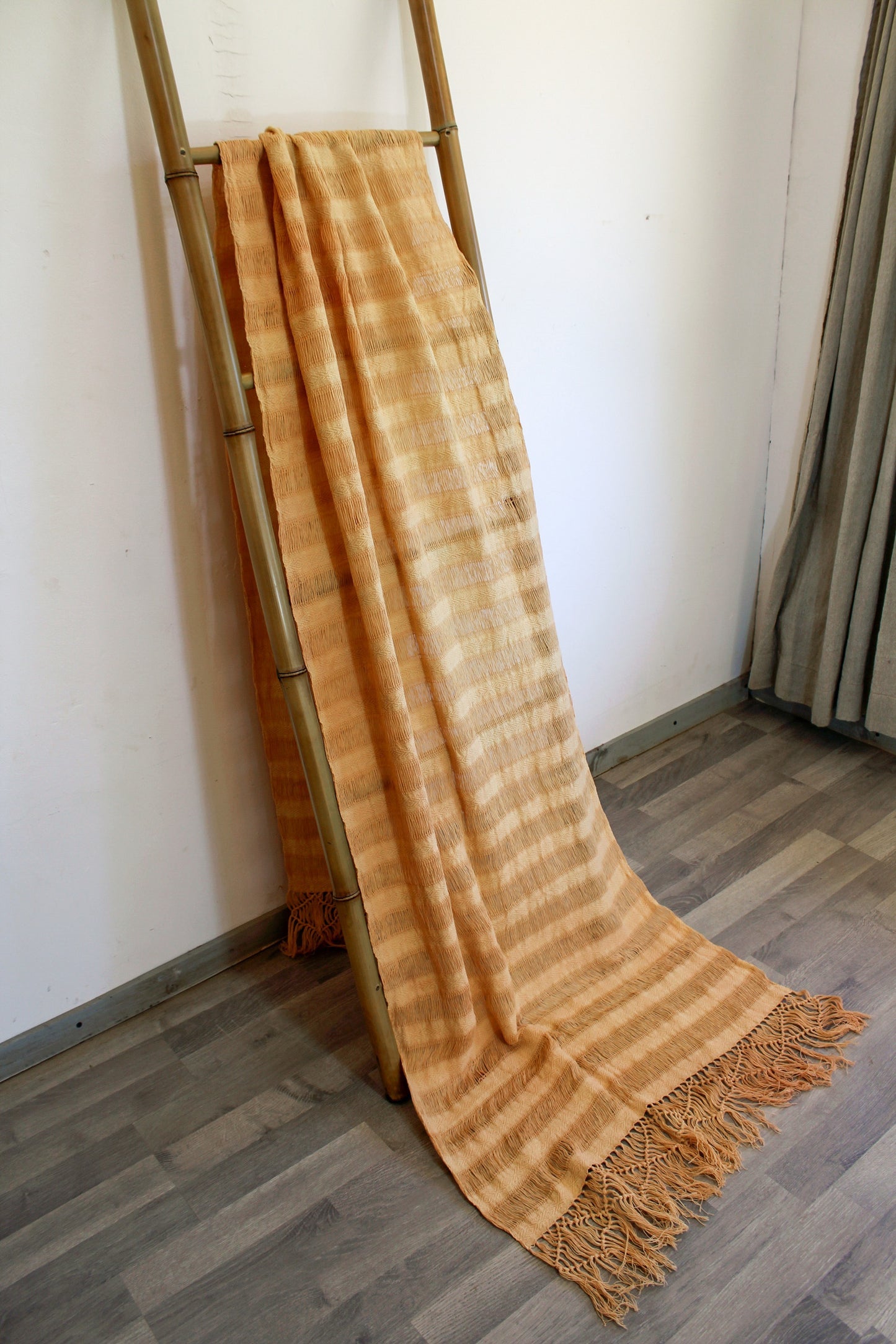 Rebozo deshilachado beige